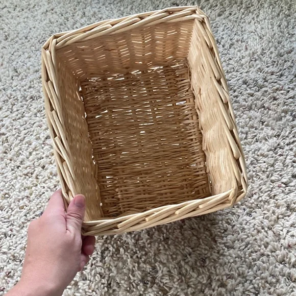 Storage bin - Picture 3 of 3